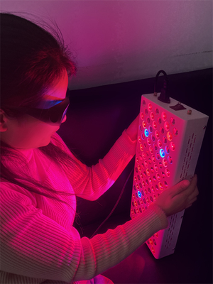 comprar 600W Red Light Therapy Panel with 120 LEDs 8 Wavelengths for Pain Relief fabricação em linha